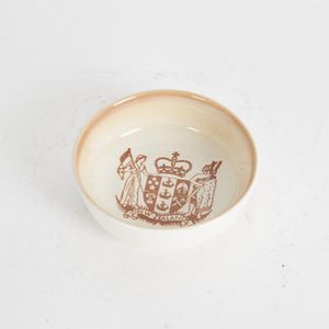 A Crown Lynn house of Representatives dish, with transfer&hellip;