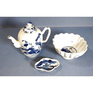 Three various Chinese porcelain pieces, including lidded sauce…