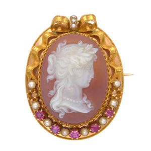 Cameo brooch deals value