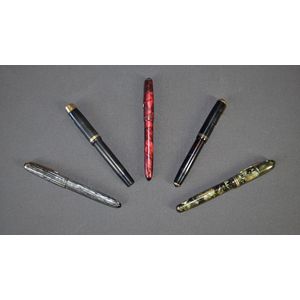 Five various fountain Pens. Conklin; Onoto; Parker Vacumatic;…