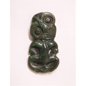 A pre-European Maori carved pounamu hei tiki, of good…