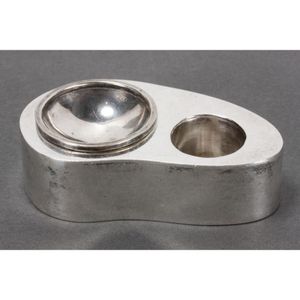 Contemporary sterling silver inkwell, of curved tear drop form,…