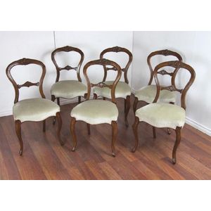A set of six Victorian walnut drawing room chairs, each with a&hellip;
