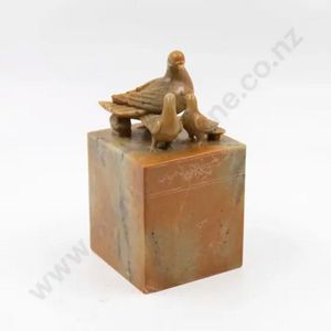Chinese Soapstone Cube with Pigeon and Chicks Finial Sculpture - Zother