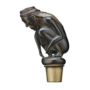 Bali, handle, buffalo horn modelled in the form of a crouching…