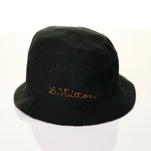 A Louis Vuitton bucket hat. Made in Italy. Features black and&hellip;