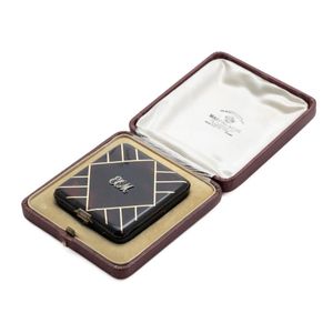 木製箱　MAPPIN BROTHERS　LONDON Mappin & Webb (England) precious objects - price guide and values
