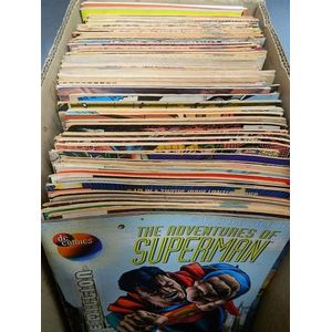 Comic, A box of comics, comprising DC, Marvel and other comics,…