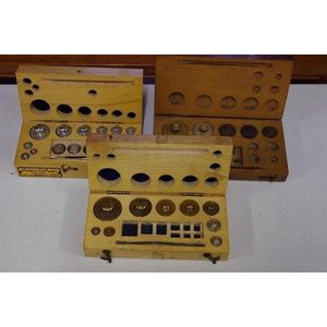 Sets of antique and vintage weights (for balance scales) - price guide ...