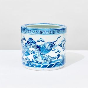 Blue & White Porcelain Calligraphy Brush Pot Horse Design Blue & White Porcelain Calligraphy Brush Pot Horse Design