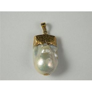 Baroque Pearl Pendant in Engraved 9ct Yellow Gold - Pendants/Lockets ...