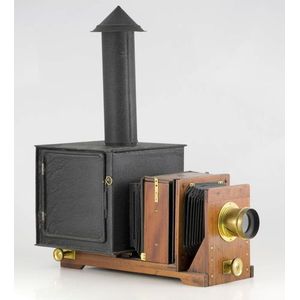 Victorian mahogany & Japanned metal Magic lantern with brass…