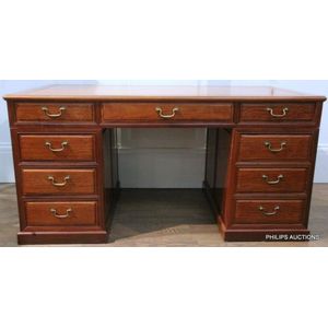 Chinese Kneehole Desk From Shanghai - 19th Century Chinese Kneehole Desk From Shanghai - 19th Century