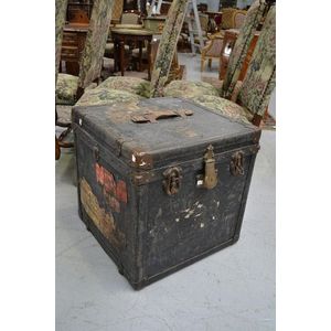 Early French Trunk