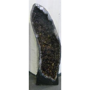 77.2 KG amethyst cathedral with calcite overgrowth 109 cm high