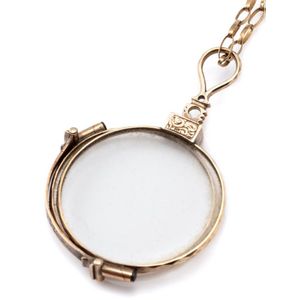 A pair of antique gold plated Pince-Nez on a gold chain, 34 mm…
