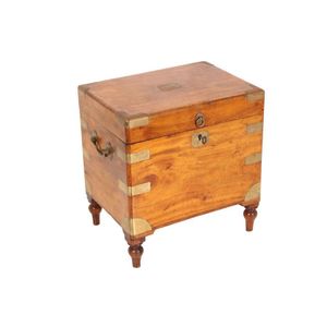 Campaign cellarette, c1850 camphorwood with brass fittings &&hellip;