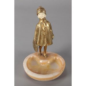 Demetre Chiparus (1886-1947) bronze figure, depicting a school…