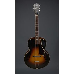 American acoustic sunburst guitar, by Gibson, model L7, serial…