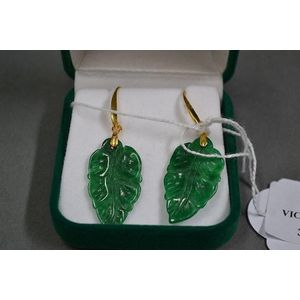Women Vintage Jade Alloy Leaf Earrings