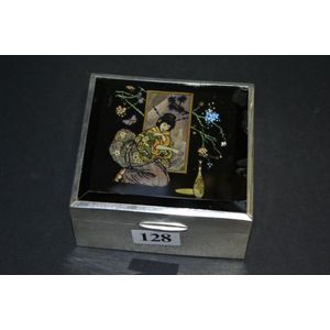 Art Deco cigarette box with geisha scene decorated with…