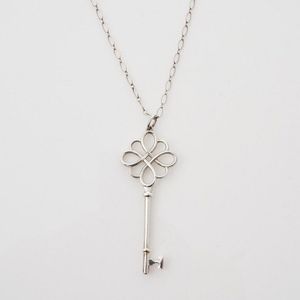 Inspired Tiffany Keys Knot Key Pendant in 18kt Rose Gold