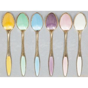 Sterling silver: two boxed sets of tea spoons (6 in each)&hellip;