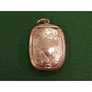 Small hallmarked sterling silver patch box with engraved…