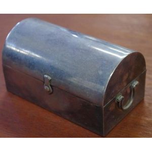Whitehill silver plated chest trinket box, width 12 cm approx