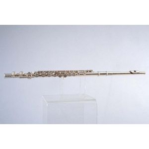Cased W.T Armstrong 90 flute with sterling silver body and head