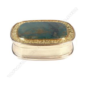 An outstanding 18th century two colour gold and hardstone…