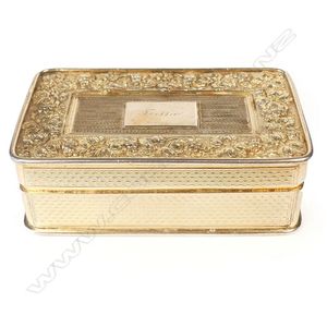 Antique Gilt Paris Porcelain Table Snuff Box or Round Casket by Bloch &  Bourdois