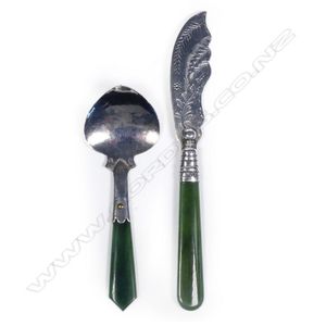 Vintage New Zealand greenstone / pounamu handled cutlery - price