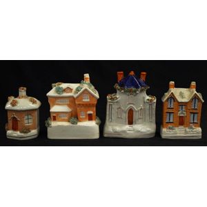 Set Of 4 Victorian Staffordshire Money Box Cottages - Staffordshire 