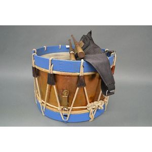 Vintage French field drum with belt & drumsticks, 41 cm diameter