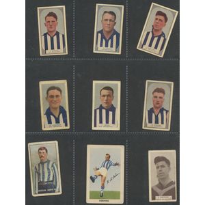 1905-2011 North Melbourne collection in 3 albums, noted Sniders…
