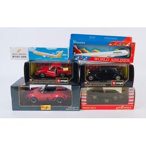 Model cars (boxed): with 1/24 scale 'Maisto' Porsche 911…