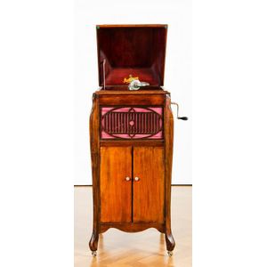 Masterpiece grand, console gramophone in timber case circa 1927