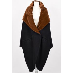 Oversized Black Coat with Brown Collar by Romeo Gigli - Clothing