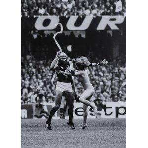 Carlton: Photograph of Bruce Doull & Helen D'Amico signed by…