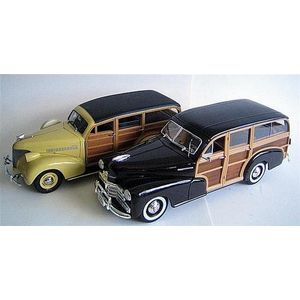 A motor city Classics '1939 Chevrolet master Deluxe' and a…