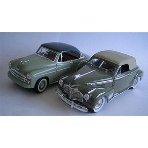 A Solido '1950 Chevrolet' and a Universal Hobbies '1941…