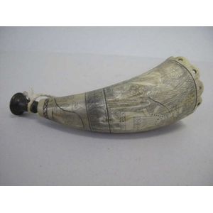 Antique scrimshaw horn 19 cm long engraved with a man smoking a…