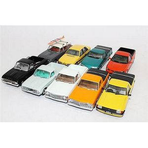 Nine various Ford models, including Trax 'Commodore Vl' and…