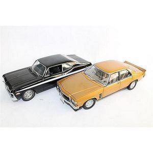 A Classic Carlectibles 'Holden Monaro' and a GMP '1970…