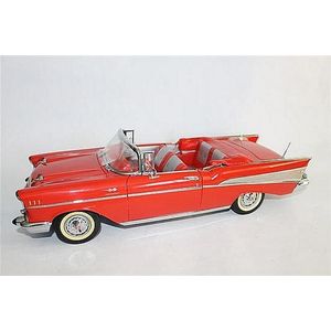 A Danbury Mint 1:12 '1957 Chevrolet Bel Air Convertible' model…