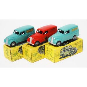 Three CIJ 3/68 P.T.T. 300KGS Renault models (E-M boxes F-E) (3)