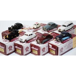 8 x Gems & Cobwebs collection models, including '60's Bubble…