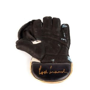 Rod Marsh, signature on 'Kookaburra - rod Marsh gold'…