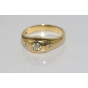 9ct Gold Diamond Ring with 3 Stones - Rings - Jewellery